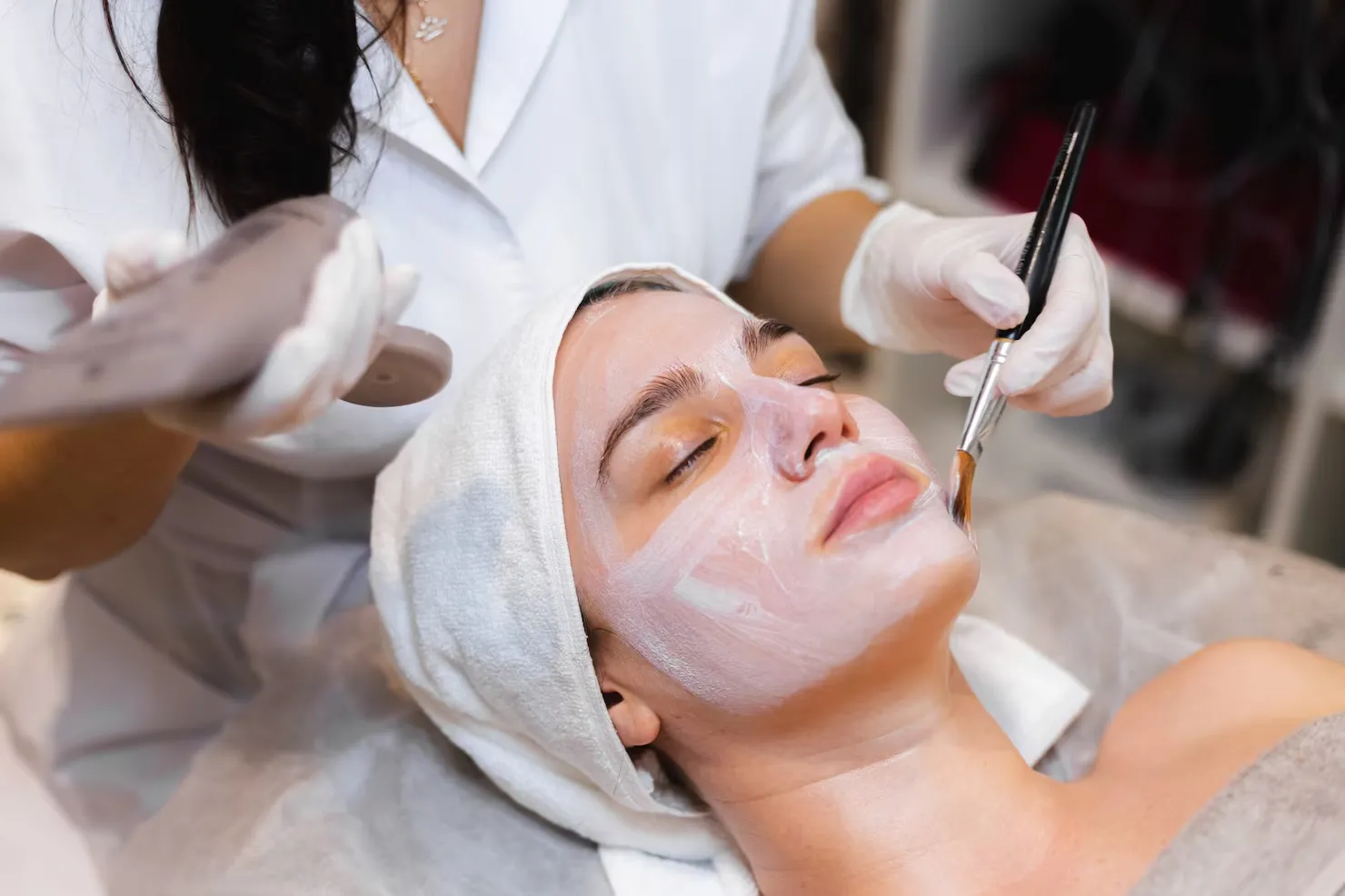 Hydrafacial illustration