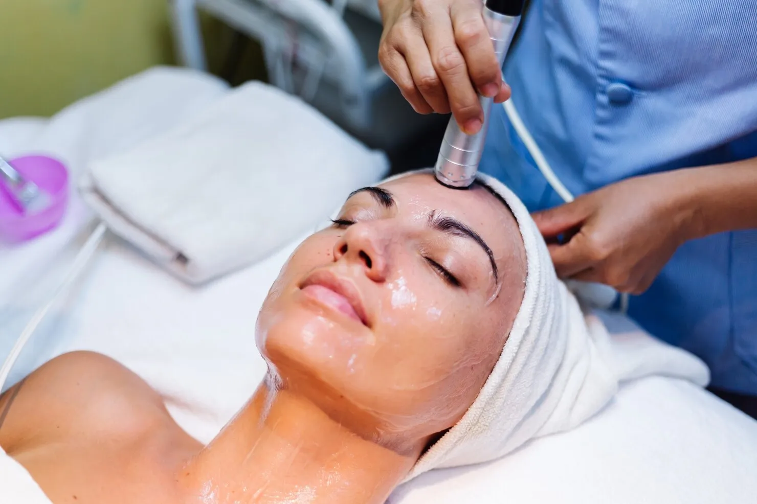 Skin polishing illustration